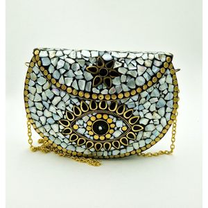 RR ENTERPRISES Pochette vintage en argent antique pour femme, pour mariage ou soirée, élégant coffret cadeau de mariage, fabriqué en Inde - Product Image 3