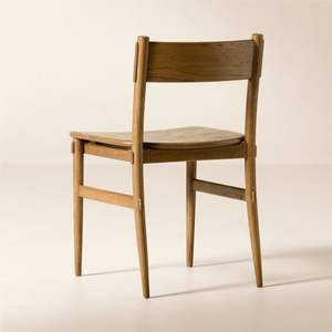 Chaise de salle à manger moderne en teck massif avec dossier, design léger et écologique, directement de l'usine, pour projets de mobilier hôtelier - Product Image 4