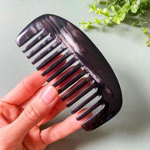 Peine de Cuerno de Búfalo Hecho a Mano, Ecológico, de Excelente Calidad, con Dientes Finos, para Peinar el Cabello, para Uso Diario en Casa y Salón - Product Image 4