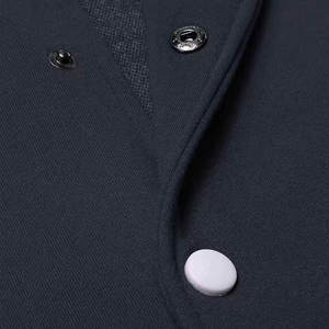 Fabricant de blousons pour boutiques de mode en ligne avec logo personnalisé et tissu en mélange de coton lourd - Product Image 3