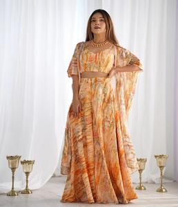 Conjunto Indo-Occidental de 3 Piezas en Georgette con Blusa Elegante y Pantalones Palazzo Estampados, Conjunto Completo Listo para Usar, Atuendo Occidental para Mujer - Product Image 1