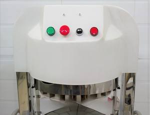 Nouveau Diviseur de Pâte Électrique Automatique Portable 2025 720x600x1300 Vietnam 1.5Kw avec Protection Contre la Surchauffe et Garantie 1 An Minh Tam MCD - Product Image 3