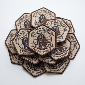 Écusson brodé rond personnalisé, style vintage, motif boîte d'essieu Wheelwright, avec bordure Merrow, pour vêtements, vente en gros et en vrac, fabricant d'emblèmes - Product Image 4