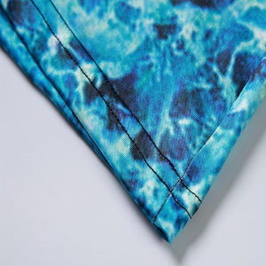 Camisa de Pesca con Capucha para Hombre, Manga Larga, Estampado Tie-Dye Azul, Protección UPF 50 Anti-UV, Material Poliéster - Product Image 5