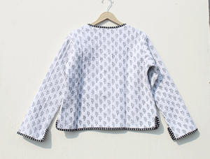 Chaqueta Acolchada con Estampado Animal para Mujer, Abrigo de Algodón Hecho a Mano, Chaqueta Acolchada Reversible, Prenda Exterior con Estampado de Bloques de Patchwork, Regalo - Product Image 6