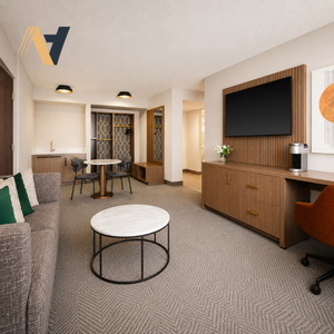 Mobilier complet pour hôtels Holiday Inn, fabriqué en usine au Vietnam, destiné aux projets de rénovation et aux nouvelles conceptions d'hôtels. - Product Image 1