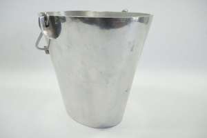 ถังโลหะแบบพกพาสำหรับทำความสะอาด ซักล้าง และงานอเนกประสงค์ - Product Image 1