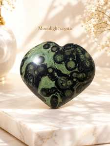 Cœur gonflé en jaspe Kambaba, pierre de cristal naturelle polie, cœur décoratif de guérison pour la décoration intérieure, la méditation, le Reiki, cadeau - Product Image 1