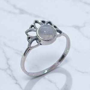 Anillos de Plata de Ley 925 con Labradorita y Piedra Lunar, Joyería Fina con Piedras de Nacimiento, Anillos Hechos a Mano con Diseño Antiguo - Product Image 2