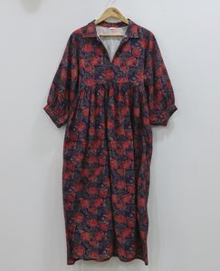 Vestido midi rosa con estampado floral y teñido anudado a mano |   Estilo Bohemio, 100% Algodón, Ecológico, Transpirable, Cintura Natural, Silueta en A - Product Image 1