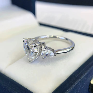 Trendy 4 Carats Heart Shape Moissanite 18K White Gold <b>Fine</b> Jewelry Women's Romantic Solitaire <b>Ring</b> for Anniversary Engagement - Product Image 2