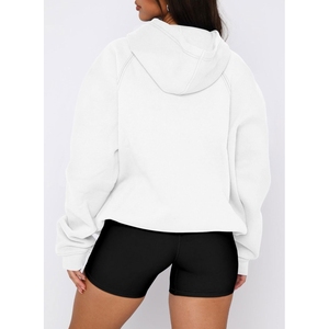 Sweat-shirt à capuche blanc surdimensionné pour femme, à épaules tombantes, manches longues, couleur unie, en fibre de bambou tricotée, longueur standard, respirant - Product Image 4
