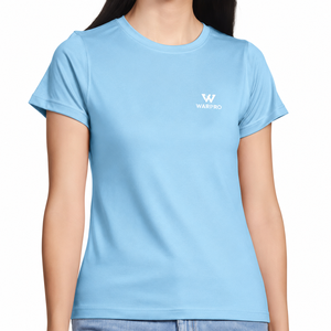 T-shirt pour femme de haute qualité, bleu clair, coupe ajustée, col rond, manches courtes, 100% coton, couleur unie, tissu jersey respirant - Product Image 3