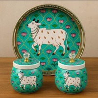 Ensemble de pots décoratifs en métal écologiques de style Pichwai avec plateau pour la décoration de mariage et de Diwali à la maison