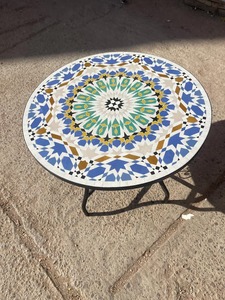 Mesa premium con tablero de madera y base de hierro, ecológica, hecha a mano para el hogar y restaurantes, procedente de la India. - Product Image 5