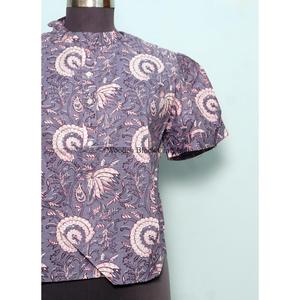 Últimos Tops Casuales de Verano para Mujer, Estampado Floral Natural, Tallas Personalizadas, Top Corto de Algodón con Logotipo Frontal, Precio al por Mayor - Product Image 2