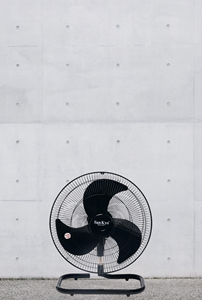 Ventilador de suelo eléctrico hecho en Vietnam, refrigeración de aire controlada mecánicamente, superventas, electrodoméstico para el hogar, garaje, hotel - Product Image 2