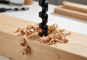 Foret à bois à double denture avec revêtement antiadhésif et système d'alimentation automatique pour le perçage du bois - Product Image 2