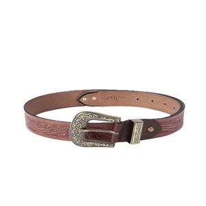 Ceinture unisexe en cuir pleine fleur gravé floral, sur mesure, avec boucle et attache en laiton antique de designer - Product Image 4