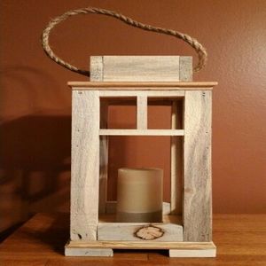 Farol de Madera Artístico que Ofrece una Iluminación Encantadora para Hogares Mediante una Artesanía Refinada y una Presencia Cálida - Product Image 3