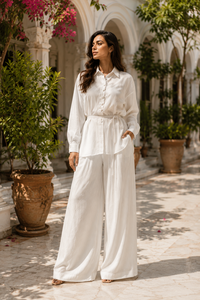 Vente en gros usine – Ensemble 2 pièces pour femme en coton blanc, chemise à col mandarin boutonnée et pantalon ample à jambes larges, décontracté et respirant pour l'été - Product Image 3