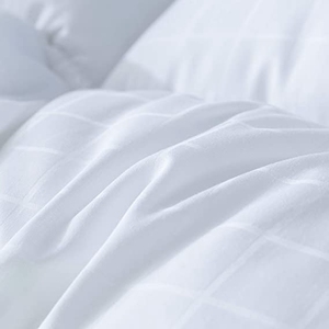 Protège-matelas matelassé rafraîchissant en microfibre blanche 400TC, lavable, toutes saisons, pliable, pour usage domestique, teint uni - Product Image 2