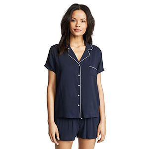 ชุดกางเกงขาสั้นโยคะผู้หญิงแบบพลัสไซส์ ผ้าโพลีเอสเตอร์เนื้อนุ่ม ยืดหยุ่น น้ำหนักเบา ใส่เล่นกีฬาได้ สกรีนโลโก้ได้ตามต้องการ ขายส่ง - Product Image 1