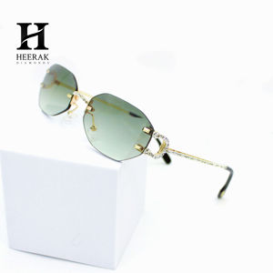 Lunettes de soleil de luxe sans monture ovales avec diamants pour hommes et femmes, verres dégradés à bords coupés, branches ornées de strass - Product Image 2