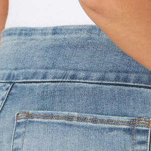 Shorts transpirables de color sólido para mujer, diseño personalizado, ropa urbana, shorts vaqueros para mujer de talla personalizada - Product Image 5