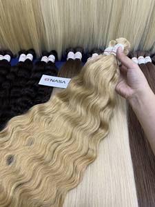 ผมต่อแบบเส้นผมมนุษย์แท้ เรมี่ เวอร์จิ้น แฮร์ สไตล์ลอนธรรมชาติ - Product Image 3