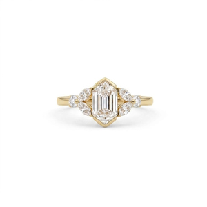 Bague de fiançailles en diamant taille hexagonale en or jaune 14 carats avec diamants de laboratoire et pierres latérales marquise en grappe – Bijou de mariée élégant - Product Image 6