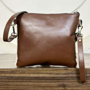 Bolso Bandolera de Cuero Vacuno Repujado a Mano con Diseño Floral de Lujo, Estilo Occidental, 2026 - Product Image 5