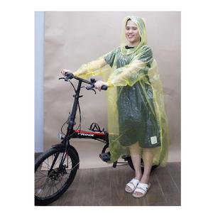 Imperméables jetables en PE de haute qualité, personnalisés pour une personne, avec logo sur mesure, 5000 pièces. - Product Image 1
