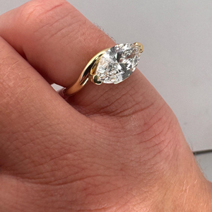 Bague solitaire East West Diamond, diamant de 2 carats de forme marquise, diamant de laboratoire, fiançailles, or jaune 14 carats - Product Image 6
