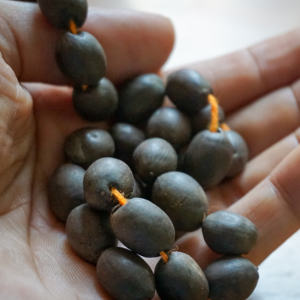 Collar de Oración Espiritual Mala de 108 Cuentas de Loto Kama Gatta de Madera Natural, Suministro al por Mayor - Product Image 4