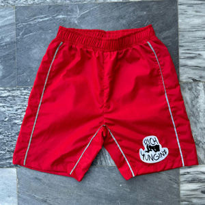 Shorts de sport rayés noirs pour femmes, taille élastique, séchage rapide, en polyester tricoté, coupe régulière, taille mi-haute avec poches - Product Image 2