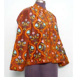 Veste d'hiver matelassée artisanale brodée Cotrise pour femme, coupe régulière, écologique, coupe-vent, 100 % coton, taille unique, best-seller - Product Image 4