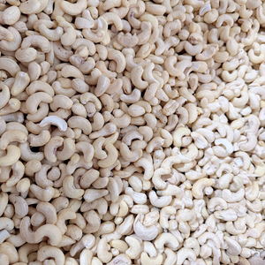เม็ดมะม่วงหิมพานต์ SANTIGO Kaju Badam บริการตามความต้องการ  เม็ดถั่ว มะม่วงหิมพานต์ - Product Image 1