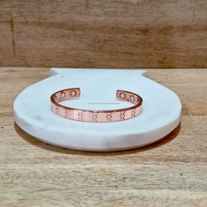 Brazalete de Aluminio Vintage para Hombre, Diseño Martillado, Joyería Hecha a Mano, Regalo con Precio de Descuento, Venta desde India - Product Image 3