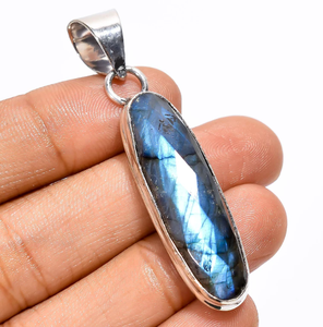 Pendentif unisexe vintage bohème en laiton plaqué argent avec agate de quartz en forme de goutte d'eau, breloque solitaire, cadeau bijou - Product Image 3