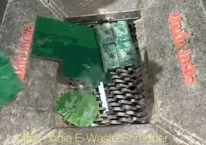 Machine semi-automatique de broyage de déchets électroniques pour le déchiquetage de matières premières et le broyage de métaux de rebut - Product Image 3