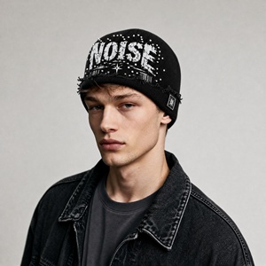 Gorro de Invierno Unisex con Pedrería, Estilo Urbano, Color Negro, Diseño Personalizado, 100% Acrílico - Product Image 2