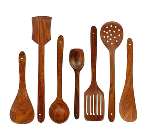 Ensemble d'ustensiles de cuisine en bois : cuillère, spatule, outils de mélange et de service pour la cuisine domestique - Product Image 1