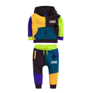 Survêtement en molleton de coton 100% de couleur unie pour enfants de qualité supérieure pour garçons Costume de jogging Logo personnalisé Vêtements de sport les mieux ajustés - Product Image 1
