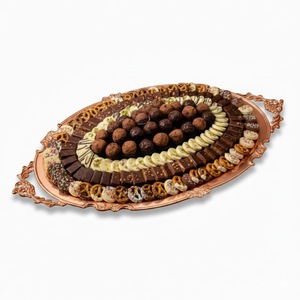 Plateau de chocolats artisanaux de luxe, plateau de desserts au chocolat pour occasions spéciales, mariages, à prix raisonnable - Product Image 3
