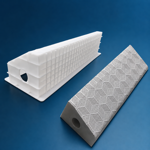 Molde de Plástico PP Directo de Fábrica para Bordillos de Hormigón Prefabricado con Patrones - Product Image 1