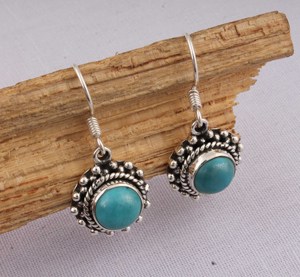 Boucles d'oreilles pendantes vintage en turquoise naturelle du sud-ouest, en argent massif 925, style ethnique texturé, bijoux artisanaux - Product Image 6