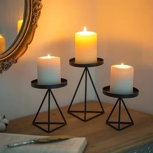 Porte-bougie géométrique en métal, support décoratif moderne pour bougies, pour la maison, le salon, les mariages et la décoration de table, décoration d'intérieur durable - Product Image 1