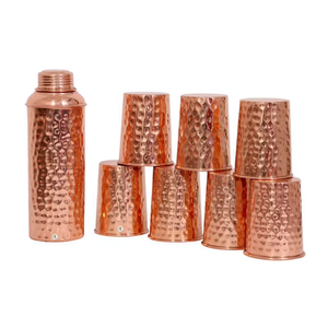 Ensemble de bouteille d'eau et de verre à boire en cuivre martelé pur, vaisselle ayurvédique pour le bien-être, récipient d'hydratation pour la cuisine et la salle à manger, cadeau en métal - Product Image 3