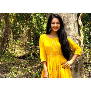 Ensemble de costume en rayonne jaune avec travail Sikhiya Gota, taille XS, hauts à manches trois-quarts pour usage quotidien - Product Image 1